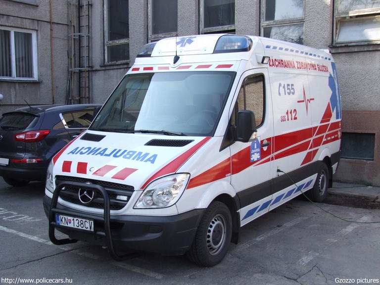 Mercedes-Benz Sprinter II, fotó: Gzozzo pictures
Keywords: mentő mentőautó szlovák Szlovákia KN-138CV ambulance Slovakia slovakian
