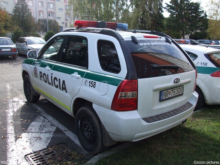 Kia Sportage, fotó: Gzozzo pictures
Keywords: rendőrautó rendőr rendőrség szlovák Szlovákia NR-753DO police policecar Slovakia slovakian