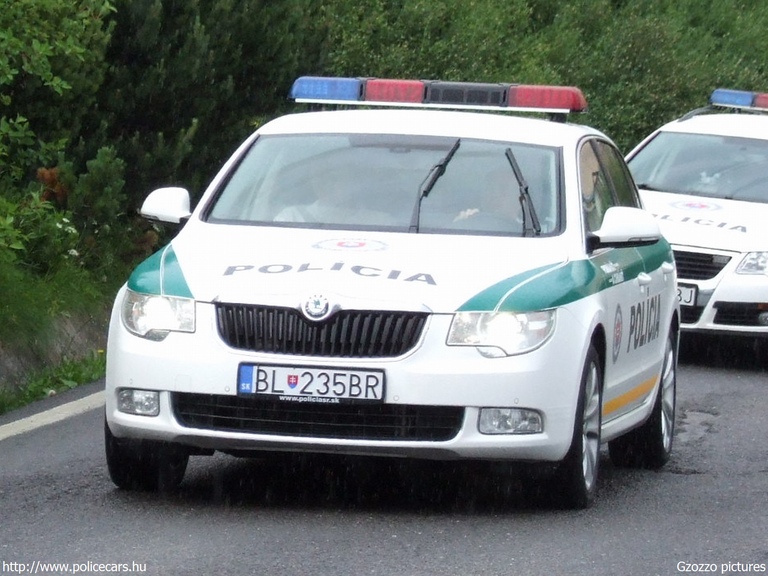 Skoda Superb, fotó: Gzozzo pictures
Keywords: rendőrautó rendőr rendőrség szlovák Szlovákia BL-235BR police policecar Slovakia slovakian