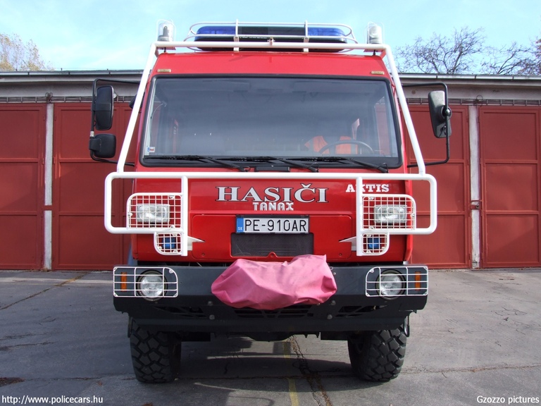 Tanax STA Aktis 4x4 CAS 24, Simony (Partizánske), fotó: Gzozzo pictures
Keywords: tûzoltóautó tûzoltó tûzoltóság szlovák Szlovákia PE-910AR fire firetruck Slovakia slovakian