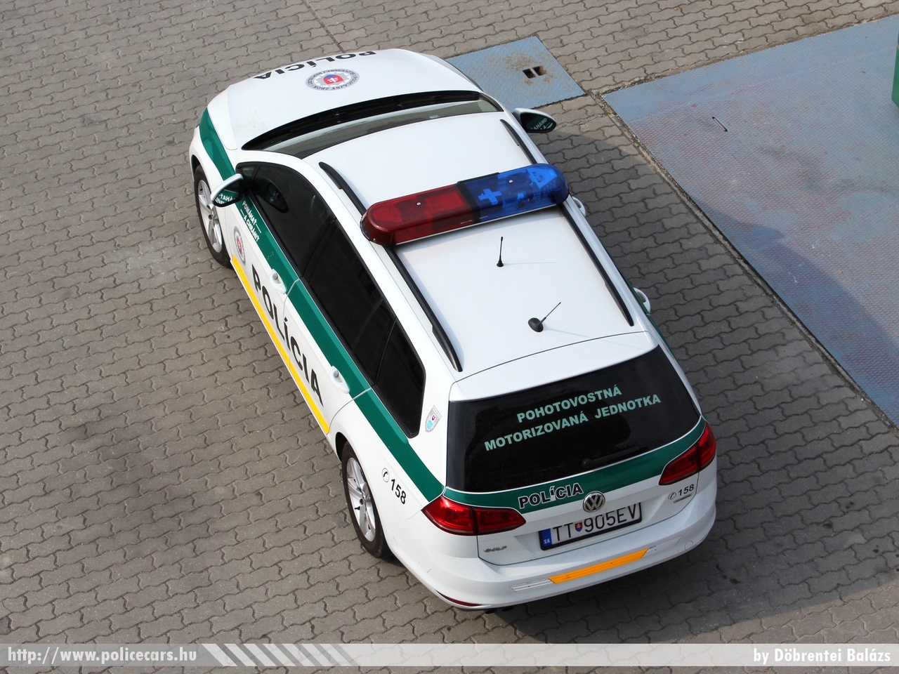 Volkswagen Golf VII Variant, fotó: Döbrentei Balázs
Keywords: szlovák Szlovákia rendőr rendőrautó rendőrség police policecar Slovakia slovakian TT-905EV
