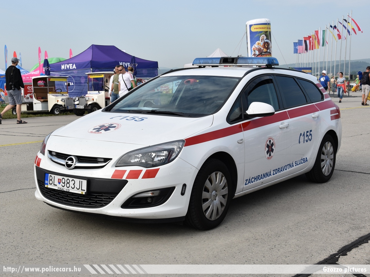 Opel Astra J Caravan, fotó: Gzozzo pictures
Keywords: szlovák Szlovákia mentő mentőautó Slovakia slovakian ambulance BL-983JL