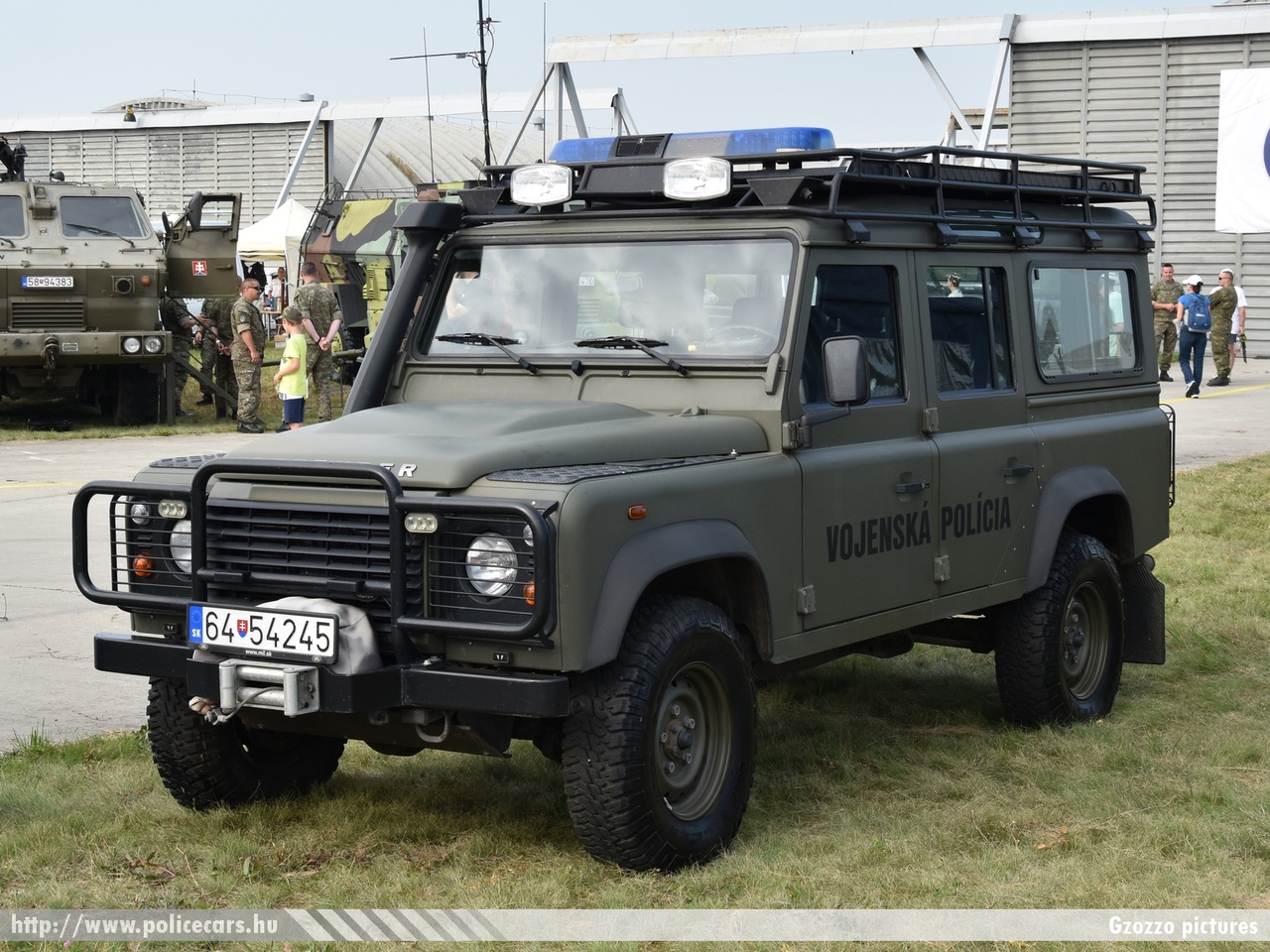 Land Rover Defender, fotó: Gzozzo pictures
Keywords: Szlovákia szlovák rendőrség rendőrautó rendőr katonai Slovakia slovakian police policecar military