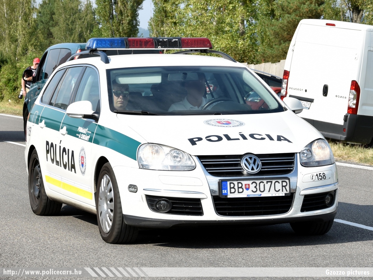 Volkswagen Golf, fotó: Gzozzo pictures
Keywords: szlovák Szlovákia rendőr rendőrautó rendőrség police policecar Slovakia slovakian BB-307CR