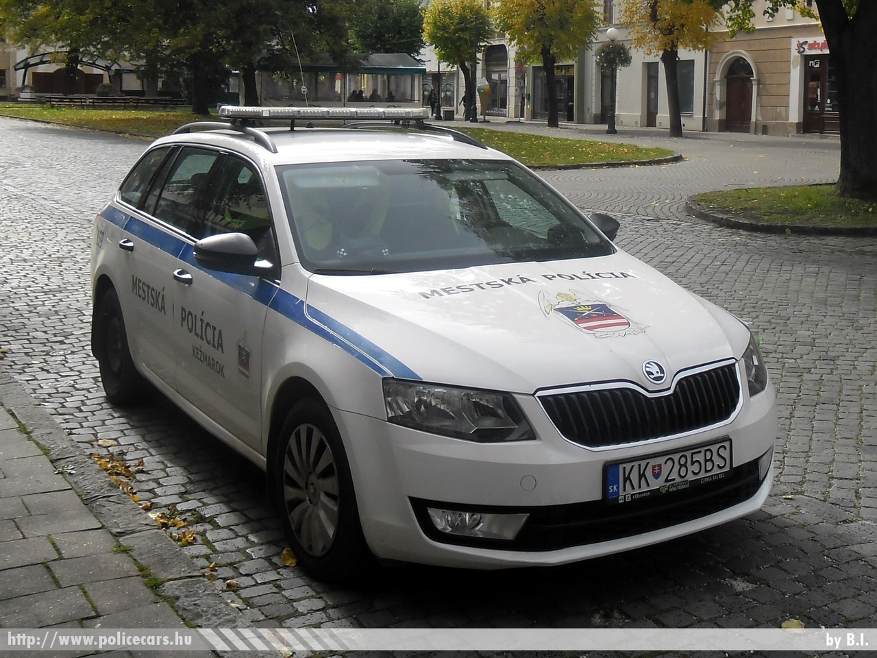 Skoda Octavia III, Késmárk (Ke¾marok), fotó: B.I.
Keywords: szlovák Szlovákia rendőr rendőrautó rendőrség police policecar Slovakia slovakian KK-285BS