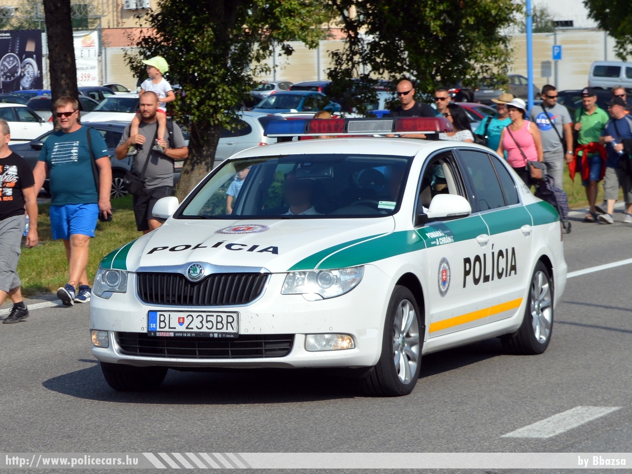 Skoda Superb, fotó: Bbazsa
Keywords: szlovák Szlovákia rendőr rendőrautó rendőrség police policecar Slovakia slovakian
