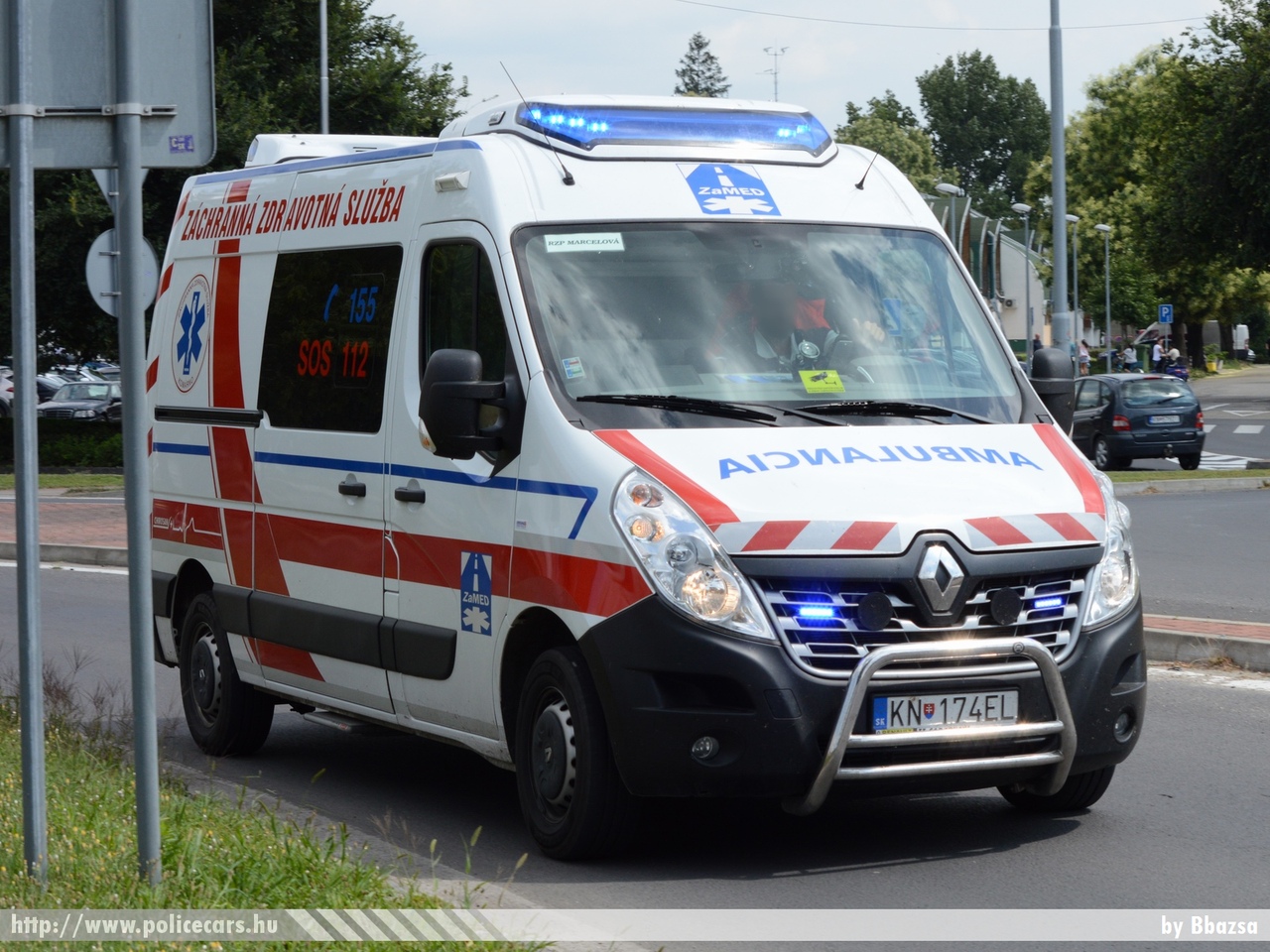 Renault Master, fotó: Bbazsa
Keywords: szlovák Szlovákia mentő mentőautó Slovakia slovakian ambulance