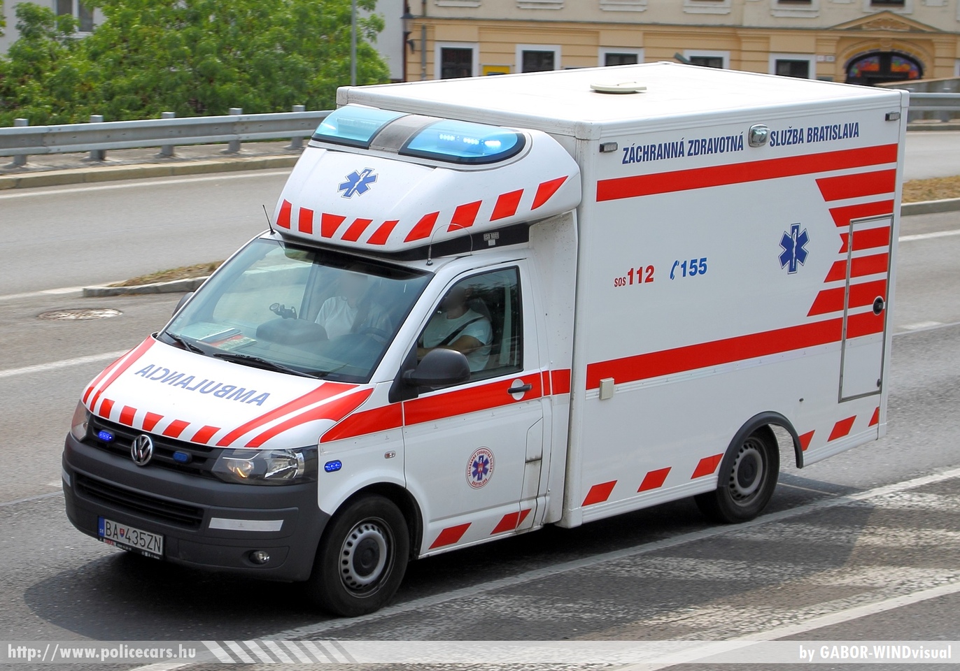 Volkswagen Transporter T5, fotó: GABOR-WINDvisual
Keywords: szlovák Szlovákia mentő mentőautó Slovakia slovakian ambulance