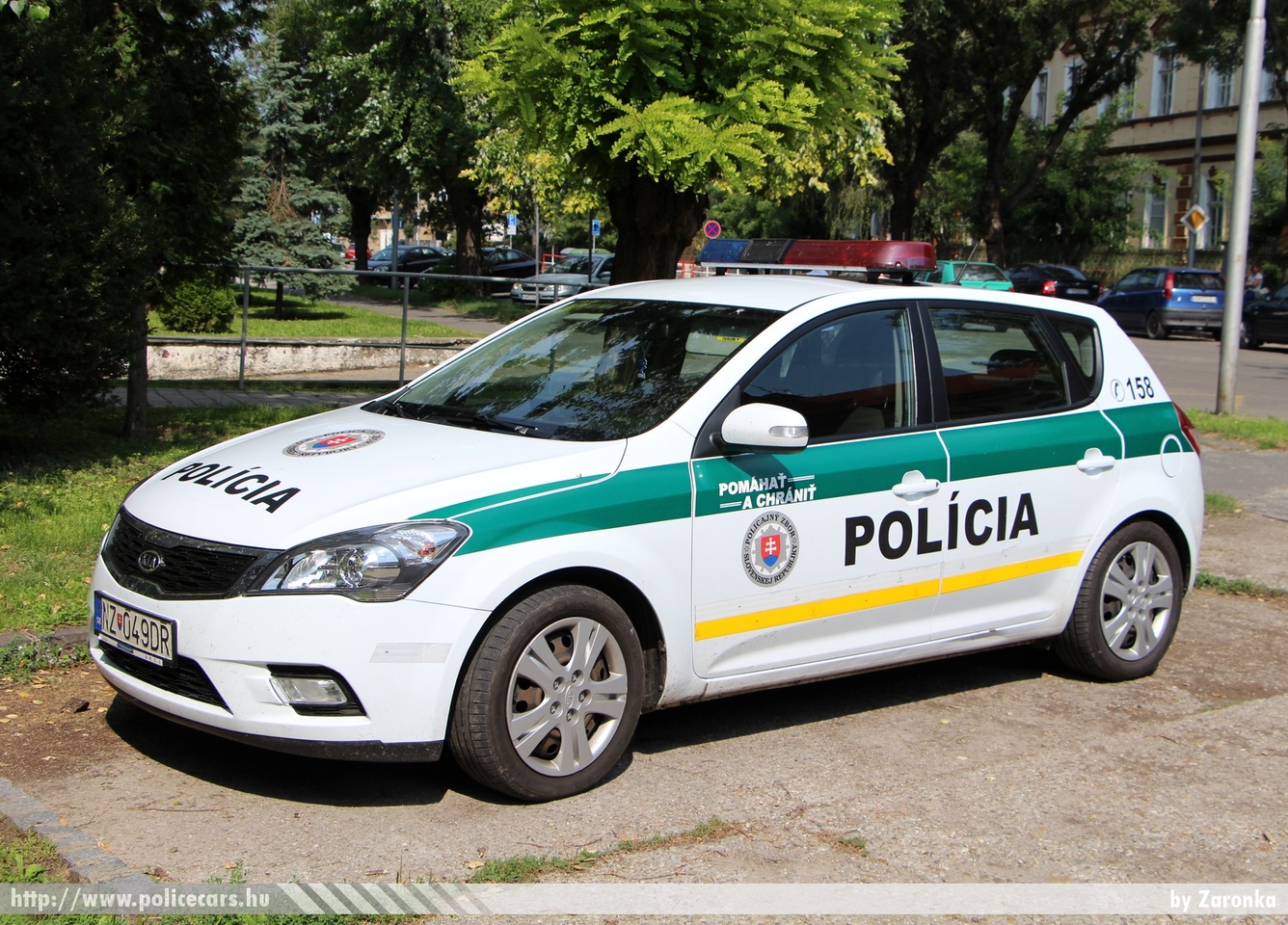Kia Ceed, fotó: Zaronka
Keywords: szlovák Szlovákia rendőr rendőrautó rendőrség police policecar Slovakia slovakian