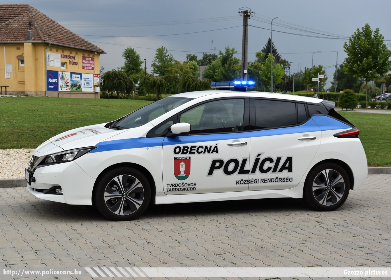 Nissan Leaf, Tardoskeddi Községi Rendõrség (Obecná Polícia Tvrdosovce), fotó: Gzozzo pictures
Keywords: szlovák Szlovákia rendőr rendőrautó rendőrség police policecar Slovakia slovakian