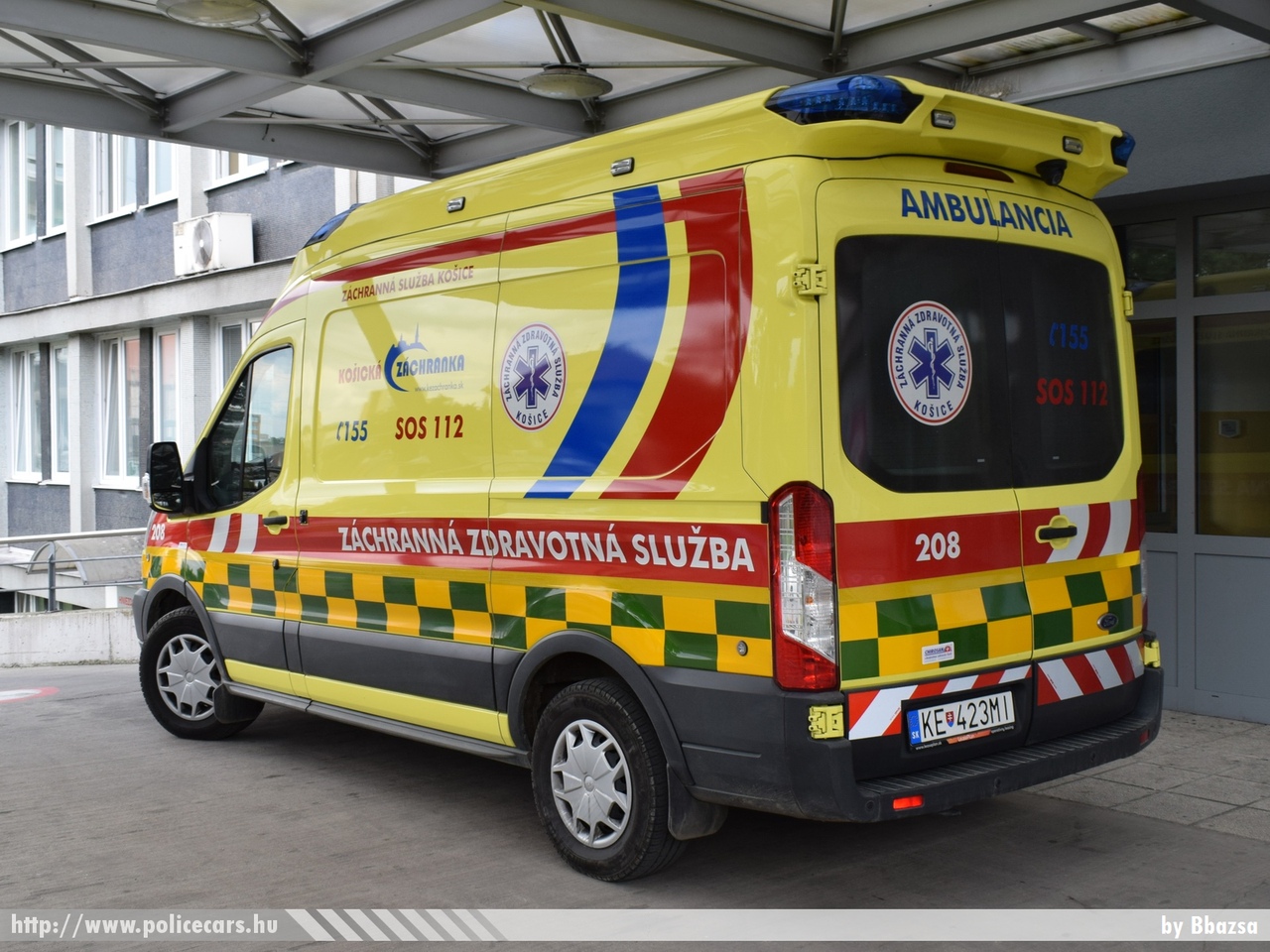 Ford Transit, fotó: Bbazsa
Keywords: szlovák Szlovákia mentő mentőautó Slovakia slovakian ambulance