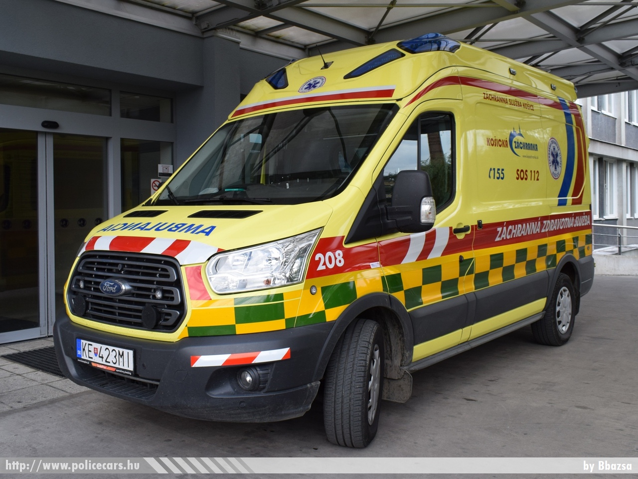 Ford Transit, fotó: Bbazsa
Keywords: szlovák Szlovákia mentő mentőautó Slovakia slovakian ambulance