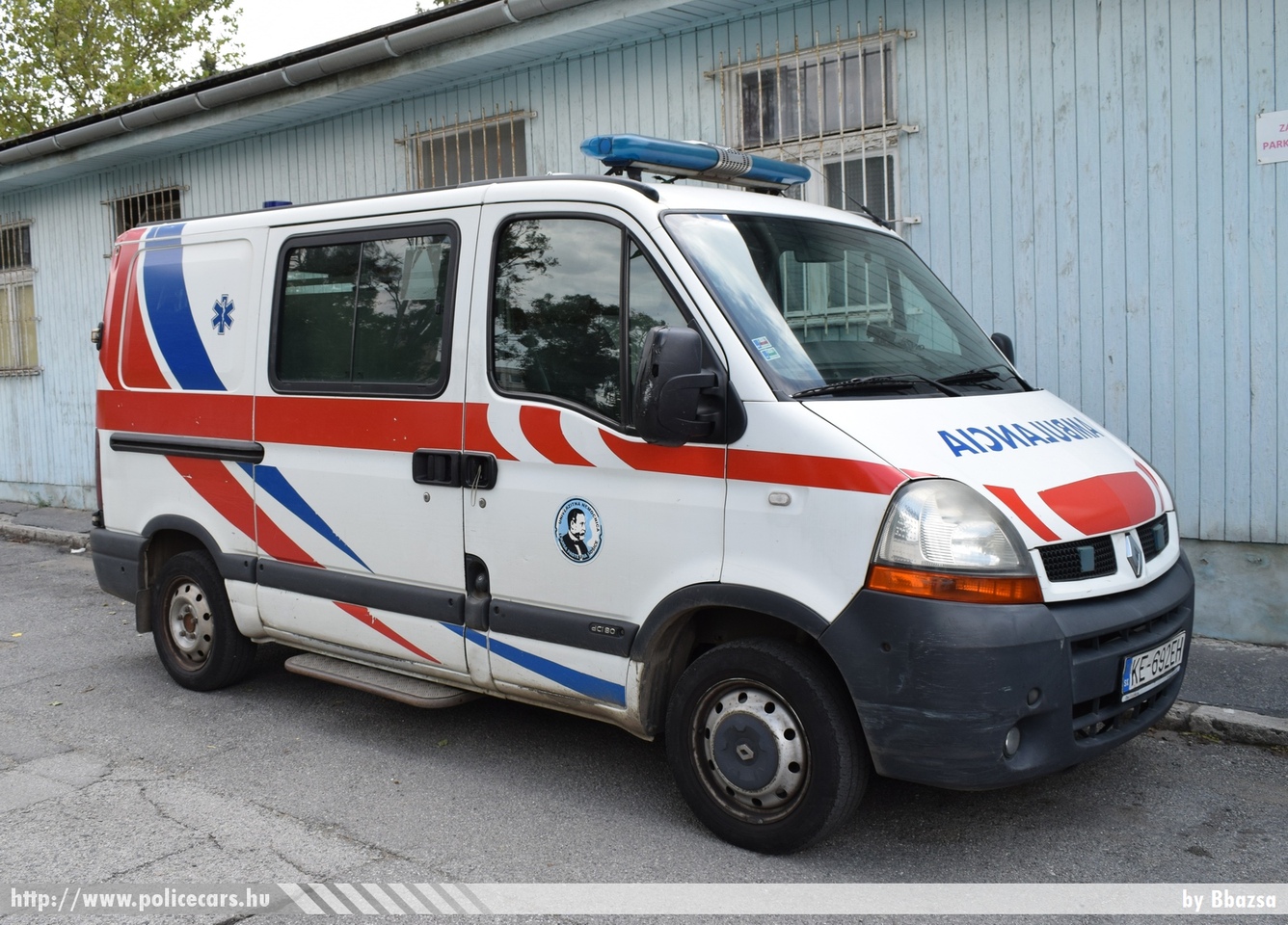 Renault Master, fotó: Bbazsa
Keywords: szlovák Szlovákia mentő mentőautó Slovakia slovakian ambulance