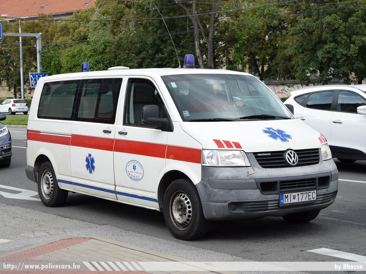 Volkswagen Transporter T5, fotó: Bbazsa
Keywords: szlovák Szlovákia mentő mentőautó Slovakia slovakian ambulance