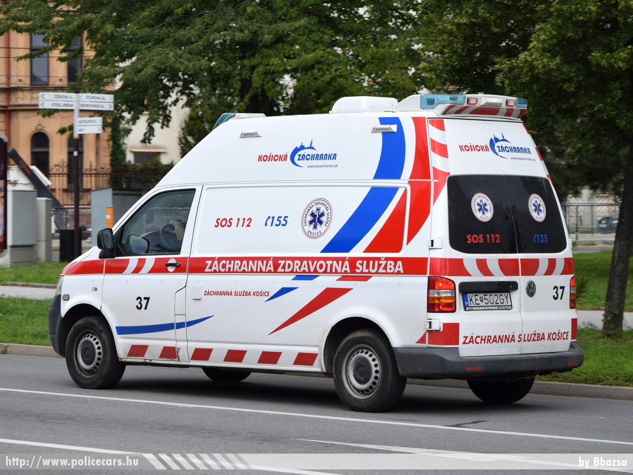 Volkswagen Transporter T5, fotó: Bbazsa
Keywords: szlovák Szlovákia mentő mentőautó Slovakia slovakian ambulance