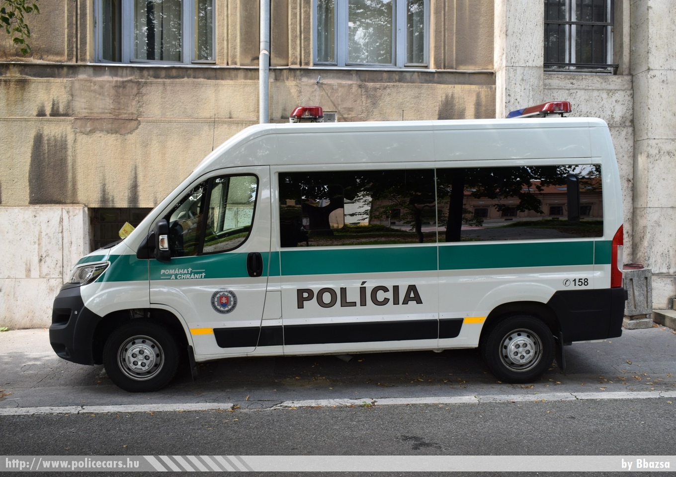 Peugeot Boxer, fotó: Bbazsa
Keywords: szlovák Szlovákia rendőr rendőrautó rendőrség police policecar Slovakia slovakian