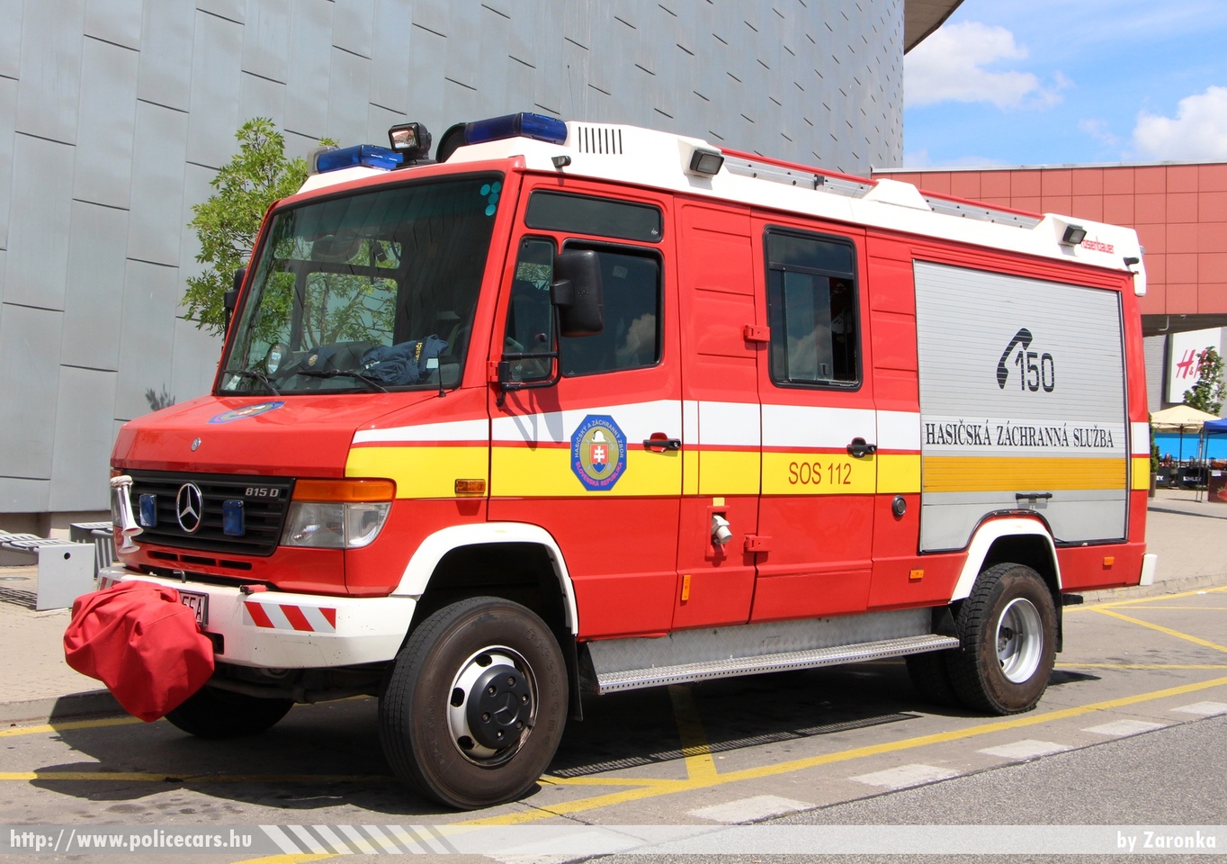 Mercedes 815D, fotó: Zaronka
Keywords: Szlovákia szlovák tûzoltó tûzoltóautó tûzoltóság fire firetruck Slovakia slovakian