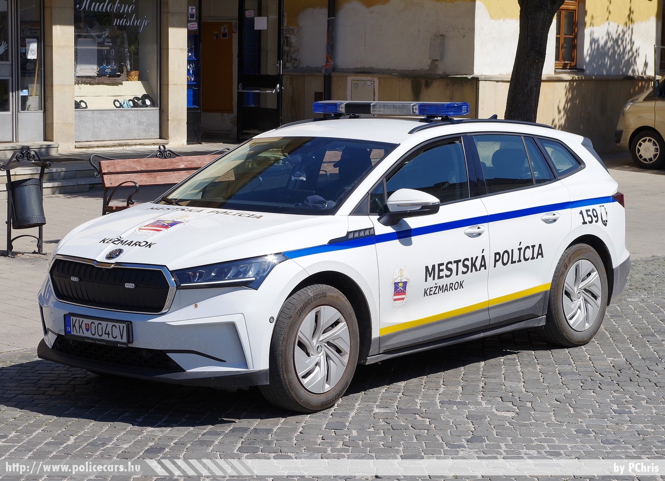 Skoda Enyaq, Mestska Policia Kezmarok, fotó: PChris
Keywords: szlovák Szlovákia rendőr rendőrautó rendőrség police policecar Slovakia slovakian
