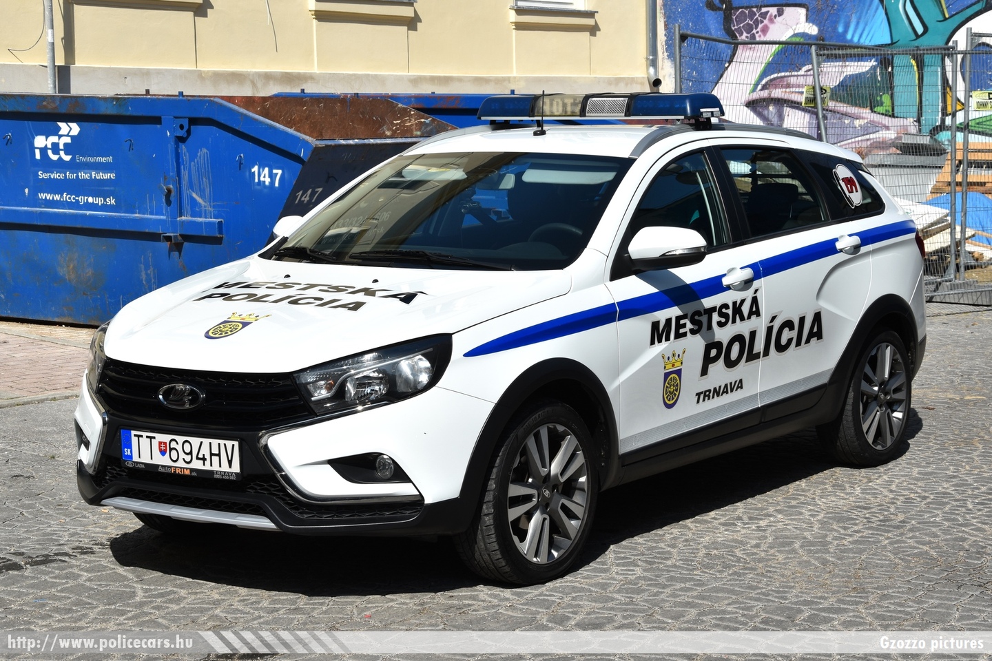 Lada Vesta SW Cross, Mestská polícia mesta Trnavy (Municipal police Trnava), fotó: Gzozzo pictures
Keywords: szlovák Szlovákia rendőr rendőrautó rendőrség police policecar Slovakia slovakian