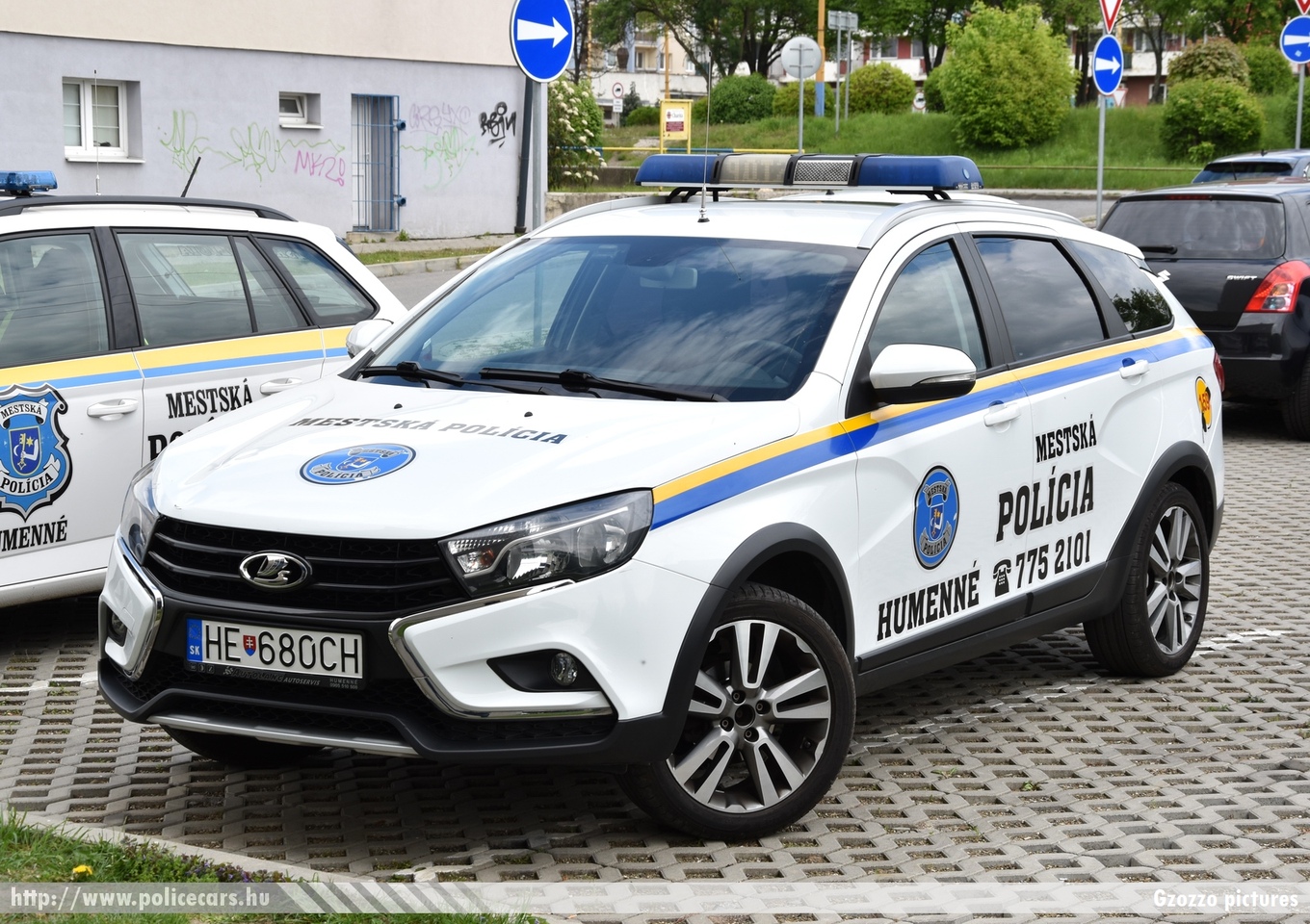 Lada Vesta SW Cross, Mestská polícia mesta Humenne (Municipal police Humenne), fotó: Gzozzo pictures
Keywords: szlovák Szlovákia rendőr rendőrautó rendőrség police policecar Slovakia slovakian