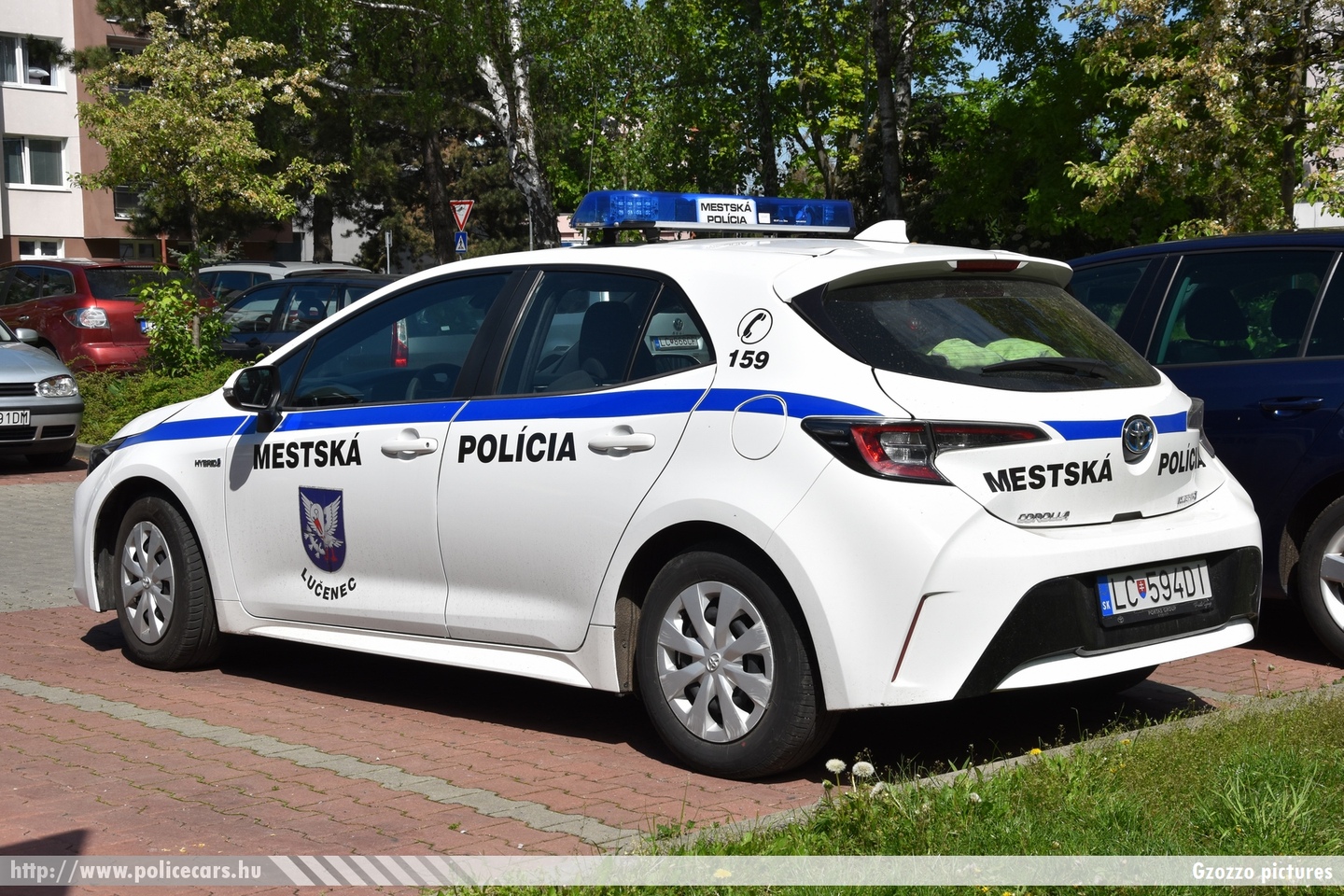 Toyota Corolla Hatchback, Mestská polícia Lucenec (Municipal Police Lucenec), fotó: Gzozzo pictures
Keywords: szlovák Szlovákia rendőr rendőrautó rendőrség police policecar Slovakia slovakian