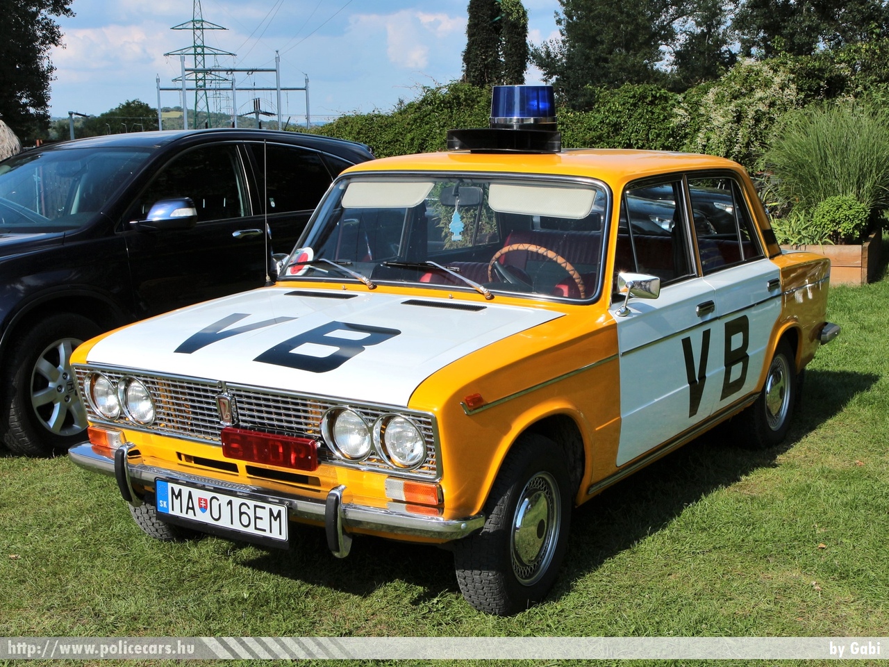 Lada 1500 VAZ 2103, Verejna Bezpecnost (csehszlovák rendõrség), fotó: Gabi
Keywords: szlovák Szlovákia rendőr rendőrautó rendőrség police policecar Slovakia slovakian Csehszlovákia Czechoslovak