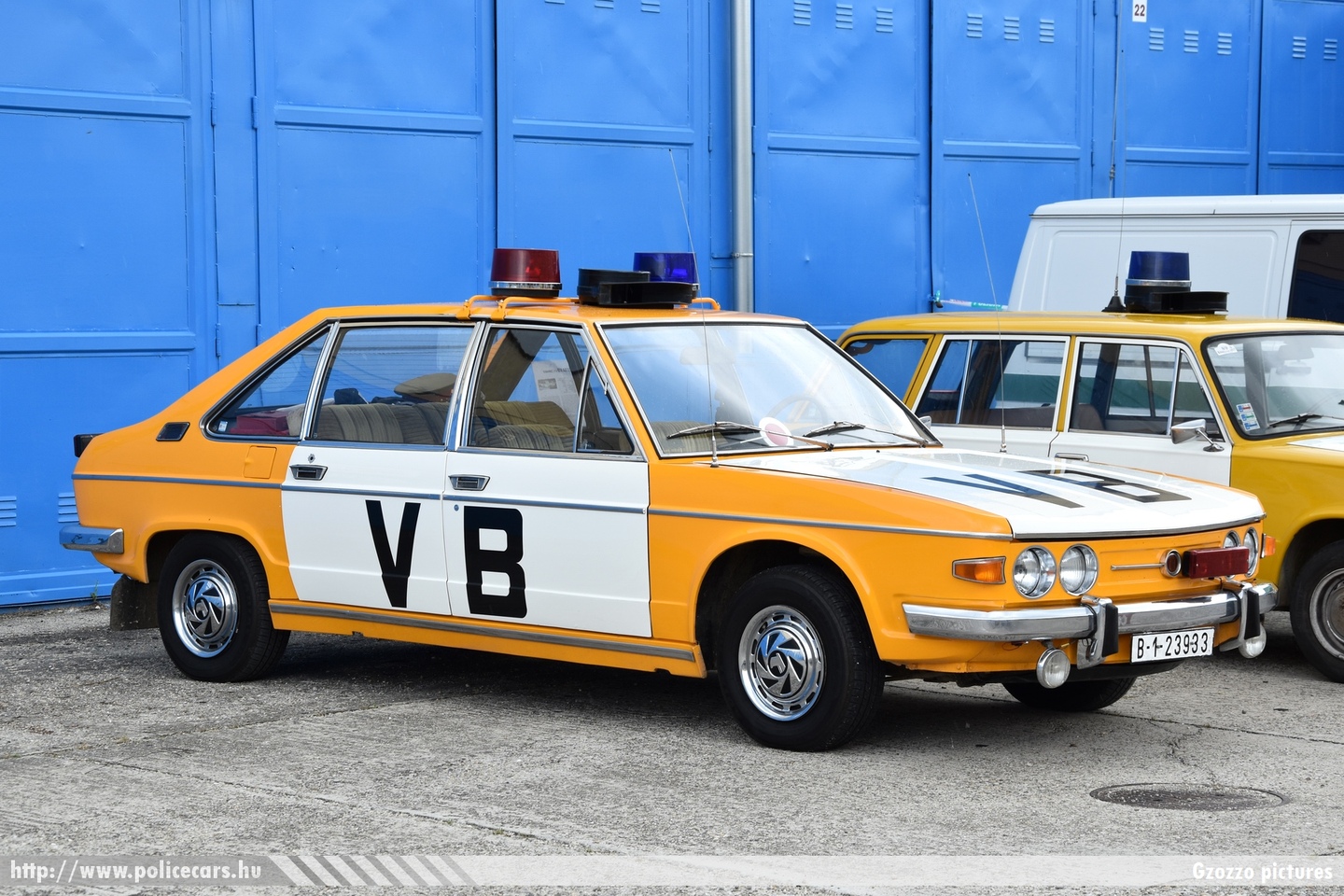Tatra 613, Verejna Bezpecnost (csehszlovák rendõrség), fotó: Gzozzo pictures
Keywords: szlovák Szlovákia rendőr rendőrautó rendőrség police policecar Slovakia slovakian Csehszlovákia Czechoslovak