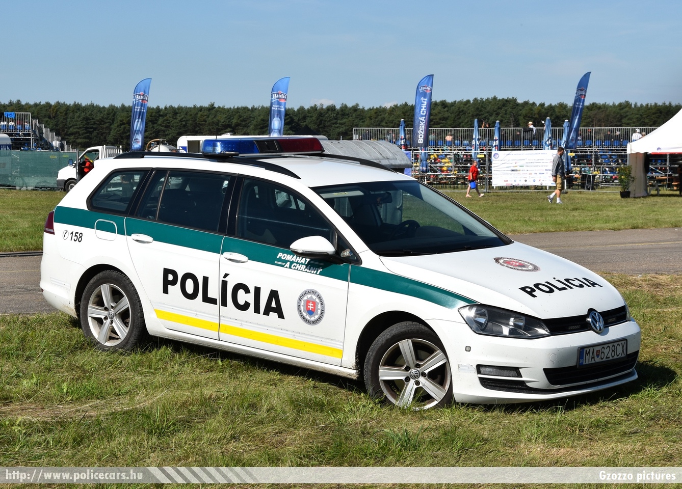 Volkswagen Golf IV Variant, Polícia SR Bratislavsky kraj, fotó: Gzozzo pictures
Keywords: szlovák Szlovákia rendőr rendőrautó rendőrség police policecar Slovakia slovakian