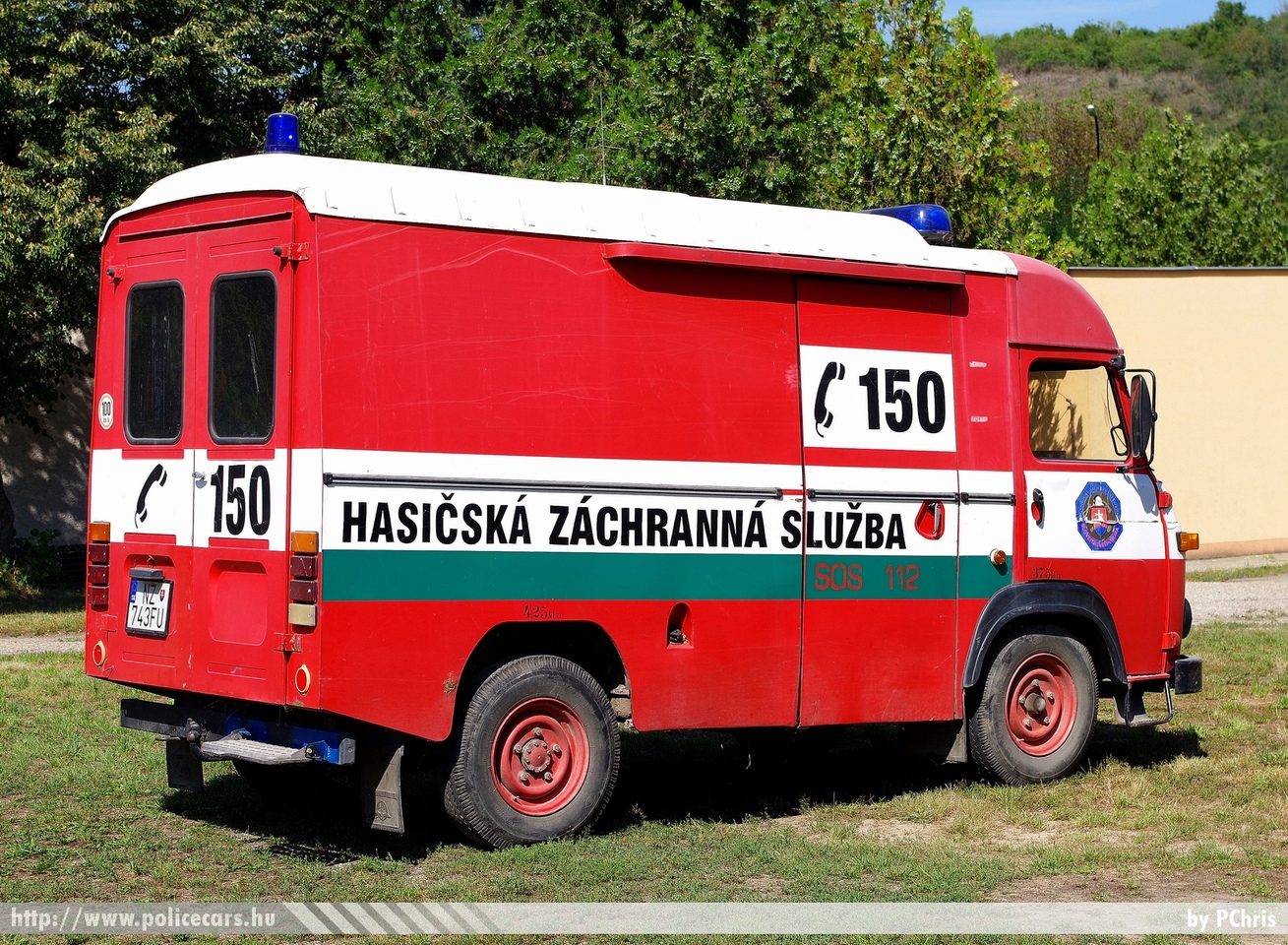 Avia A21, Önkéntes Tűzoltó Egyesület Garamkövesd (DHZ Kamenica Nad Hronom), fotó: PChris
Keywords: Szlovákia szlovák tûzoltó tûzoltóautó tûzoltóság fire firetruck Slovakia slovakian