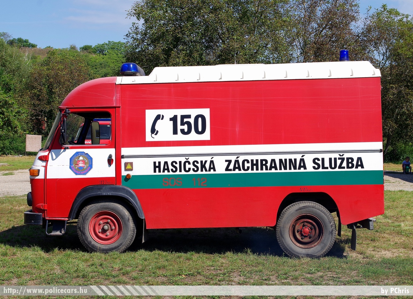 Avia A21, Önkéntes Tűzoltó Egyesület Garamkövesd (DHZ Kamenica Nad Hronom), fotó: PChris
Keywords: Szlovákia szlovák tûzoltó tûzoltóautó tûzoltóság fire firetruck Slovakia slovakian