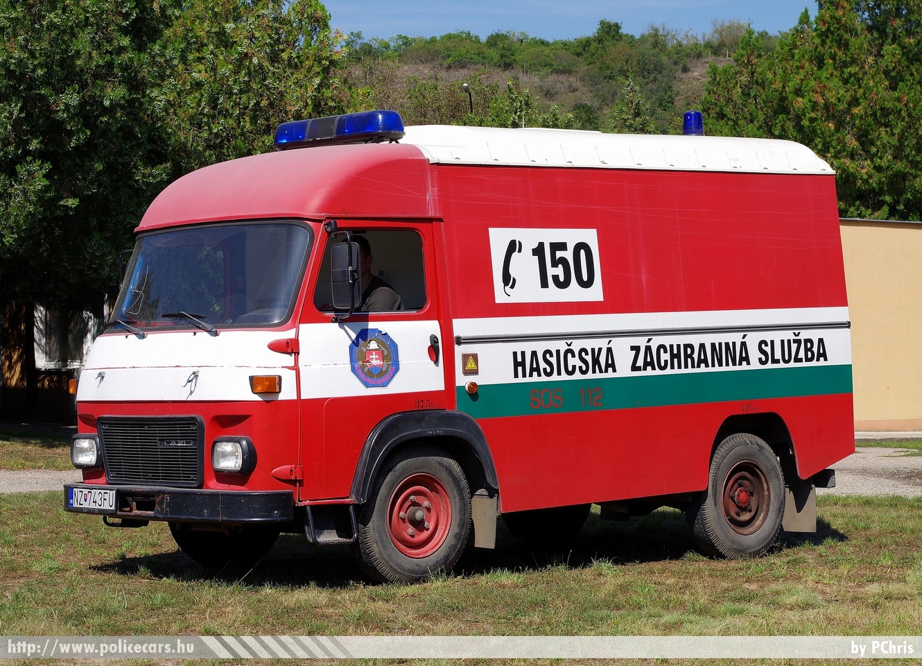 Avia A21, Önkéntes Tűzoltó Egyesület Garamkövesd (DHZ Kamenica Nad Hronom), fotó: PChris
Keywords: Szlovákia szlovák tûzoltó tûzoltóautó tûzoltóság fire firetruck Slovakia slovakian