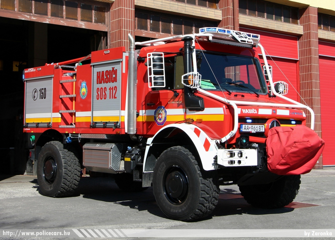 Mercedes Unimog 5023 CAS 30, KR HaZZ v Bratislave, Hasičská stanica 3 Novo Mesto, fotó: Zaronka
Keywords: Szlovákia szlovák tûzoltó tûzoltóautó tûzoltóság fire firetruck Slovakia slovakian