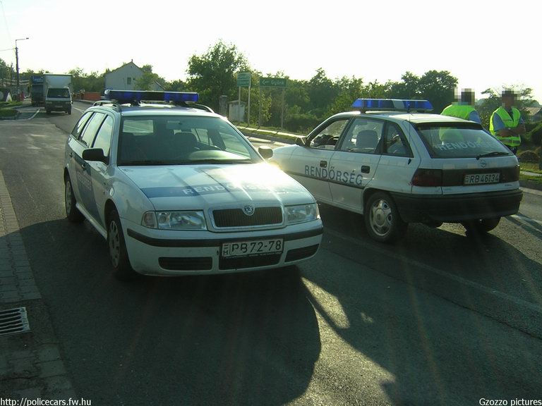 Skoda Octavia, Opel Astra, fotó: Gzozzo pictures
Keywords: rendőrautó rendőrség rendőr magyar Magyarország RB72-78 RB46-34 Hungary hungarian police policecar