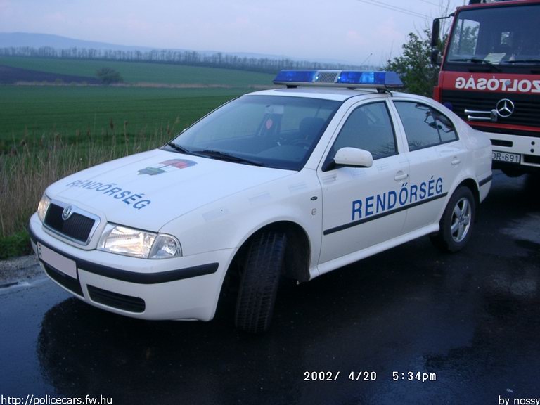 Skoda Octavia, fotó: nossy
Keywords: rendőrautó rendőrség rendőr magyar Magyarország Hungary hungarian police policecar
