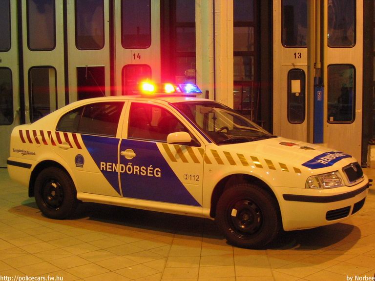 Skoda Octavia, fotó: Norbee
Keywords: rendőrautó rendőrség rendőr magyar Magyarország Hungary hungarian police policecar