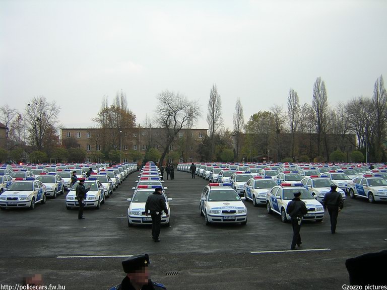 Skoda Octavia, fotó: Gzozzo pictures
Keywords: rendőrautó rendőrség rendőr magyar Magyarország Hungary hungarian police policecar