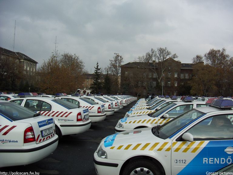 Skoda Octavia, fotó: Fernando
Keywords: rendőrautó rendőrség rendőr magyar Magyarország Hungary hungarian police policecar