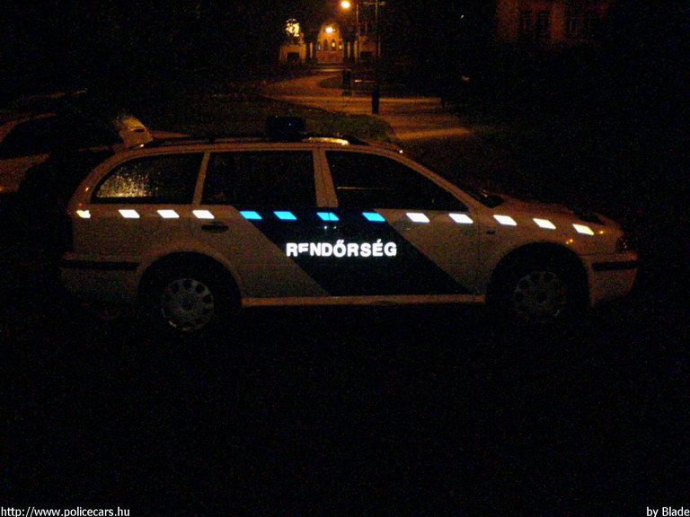 Skoda Octavia, fotó: Blade
Keywords: rendőrautó rendőrség rendőr magyar Magyarország Hungary hungarian police policecar