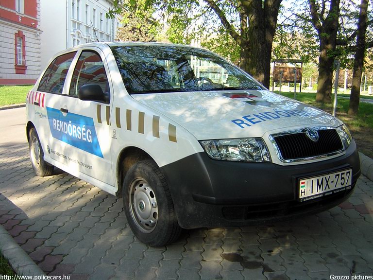 Skoda Fabia, fotó: Gzozzo pictures
Keywords: rendőrautó rendőrség rendőr magyar Magyarország IMX-757 Hungary hungarian police policecar