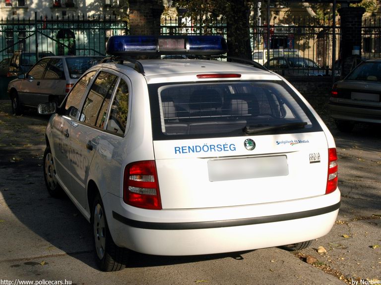 Skoda Fabia, fotó: Norbee
Keywords: rendőrautó rendőrség rendőr magyar Magyarország Hungary hungarian police policecar