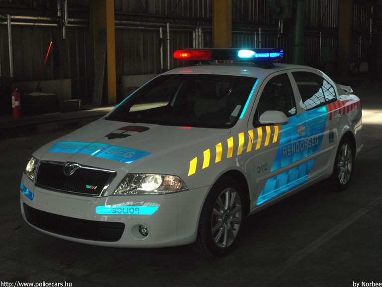 Skoda Octavia II RS, fotó: Norbee
Keywords: rendőrautó rendőrség rendőr magyar Magyarország Hungary hungarian police policecar