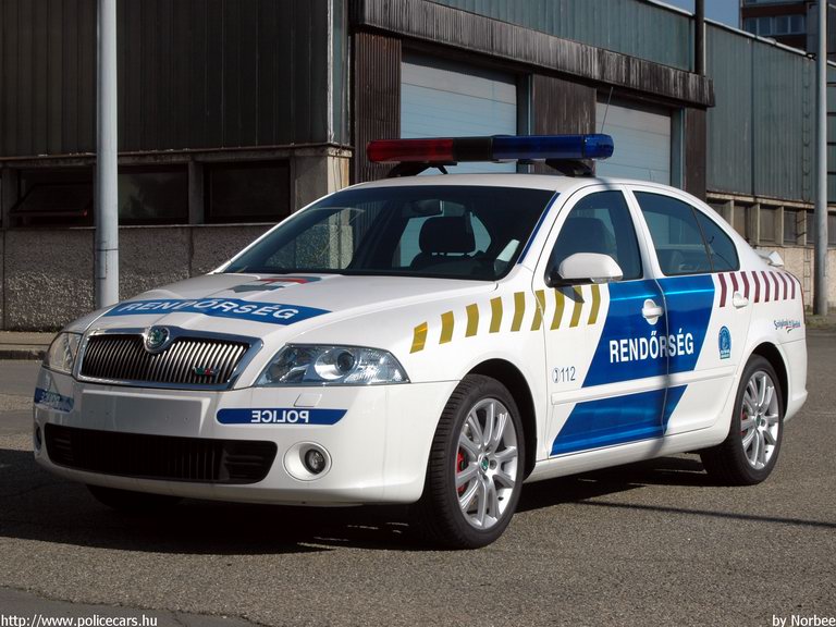 Skoda Octavia II RS, fotó: Norbee
Keywords: rendőrautó rendőrség rendőr magyar Magyarország Hungary hungarian police policecar