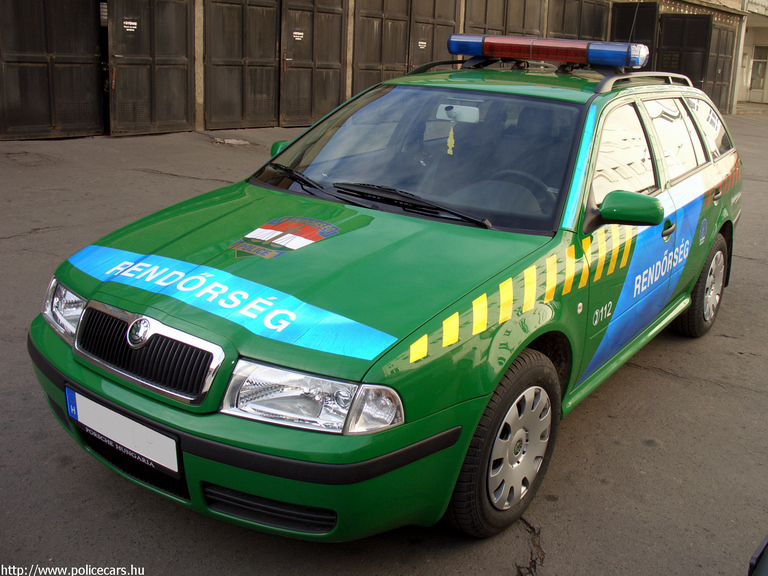 Skoda Octavia
Keywords: rendőrautó rendőrség rendőr magyar Magyarország Hungary hungarian police policecar