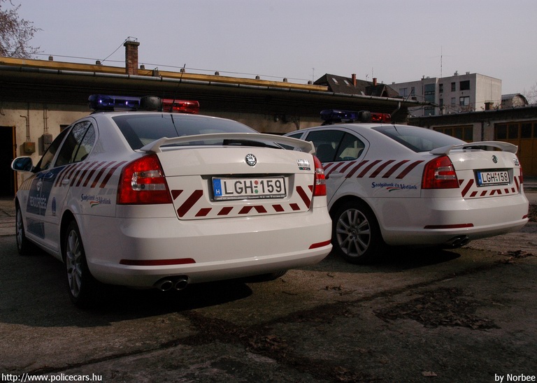 Skoda Octavia II RS, fotó: Norbee
Keywords: rendőrautó rendőrség rendőr magyar Magyarország LGH-159 LGH-158 Hungary hungarian police policecar