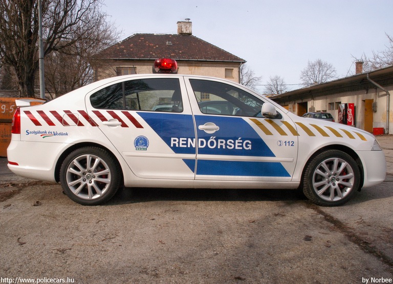 Skoda Octavia II RS, fotó: Norbee
Keywords: rendőrautó rendőrség rendőr magyar Magyarország LGH-158 Hungary hungarian police policecar