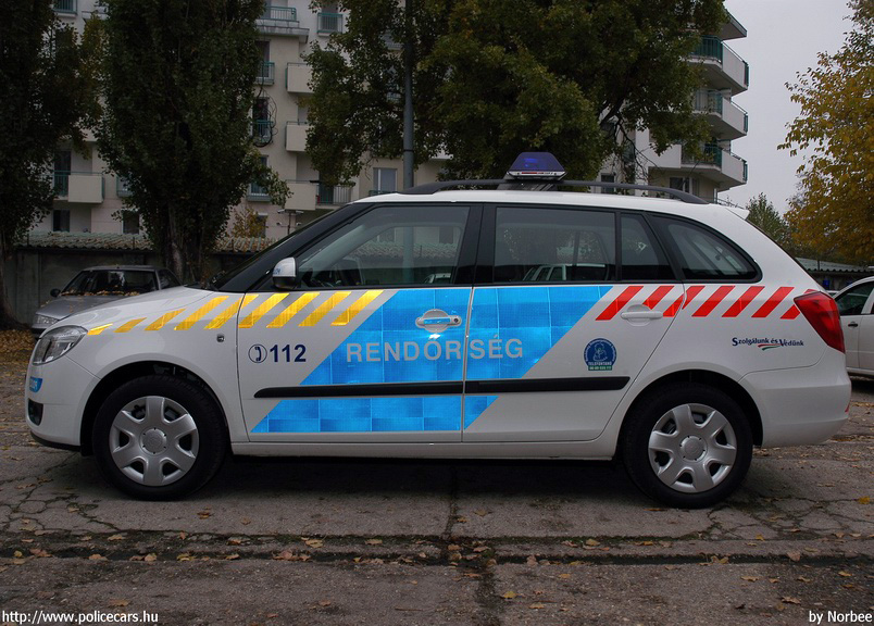 Skoda Fabia II, fotó: Norbee
Keywords: rendőrautó rendőrség rendőr magyar Magyarország LPE-155 Hungary hungarian police policecar