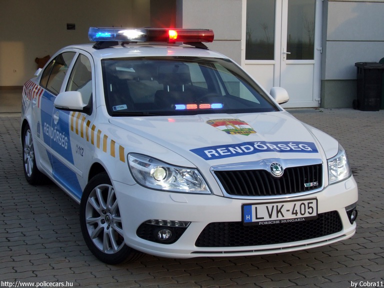 Skoda Octavia II RS, fotó: Cobra11
Keywords: rendőr rendőrautó rendőrség magyar Magyarország LVK-405 Hungary hungarian police policecar