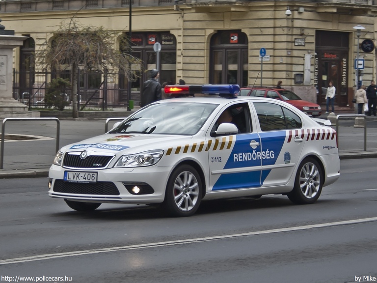 Skoda Octavia II RS, fotó: Mike
Keywords: rendőr rendőrautó rendőrség magyar Magyarország LVK-406 Hungary hungarian police policecar