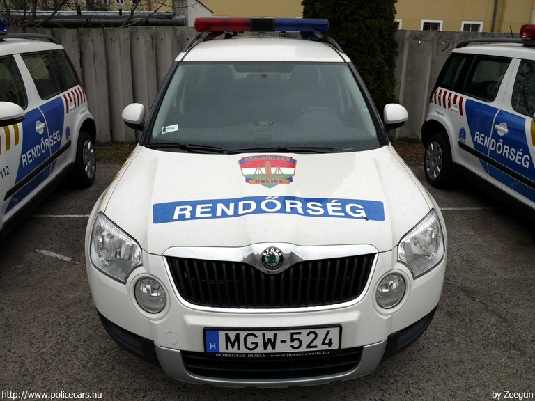 Skoda Yeti, fotó: Zeegun
Keywords: rendőr rendőrautó rendőrség magyar Magyarország MGW-524 Hungary hungarian police policecar