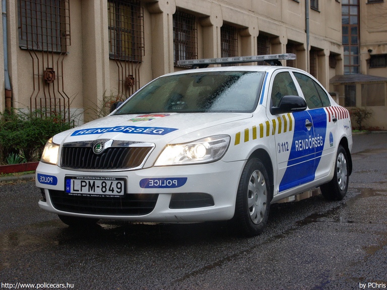 Skoda Octavia II TSi, fotó: PChris
Keywords: rendőr rendőrautó rendőrség magyar Magyarország LPM-849 Hungary hungarian police policecar